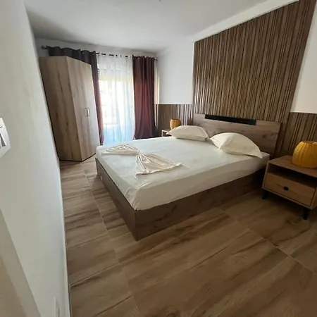 Bega's Bduplex In Golem, Durres アパート *